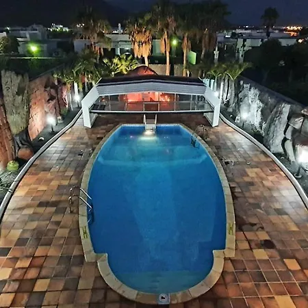 Lanzarote The Olive - Pool Heated Villa