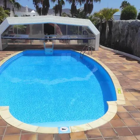 Lanzarote The Olive - Pool Heated Villa