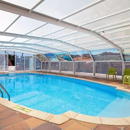 빌라 Lanzarote The Olive - Pool Heated 플라야블랑카