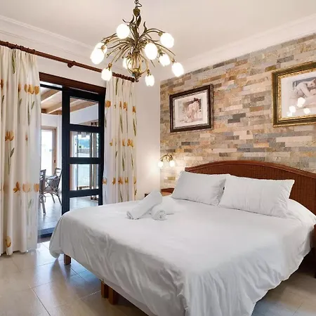 Lanzarote The Olive - Pool Heated Вилла *